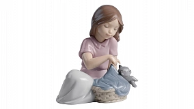 Фигурка NAO Спи, котенок 12х10х10 см