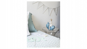 Фигурка Lladro Покачаюсь 15х21 см, фарфор, голубая